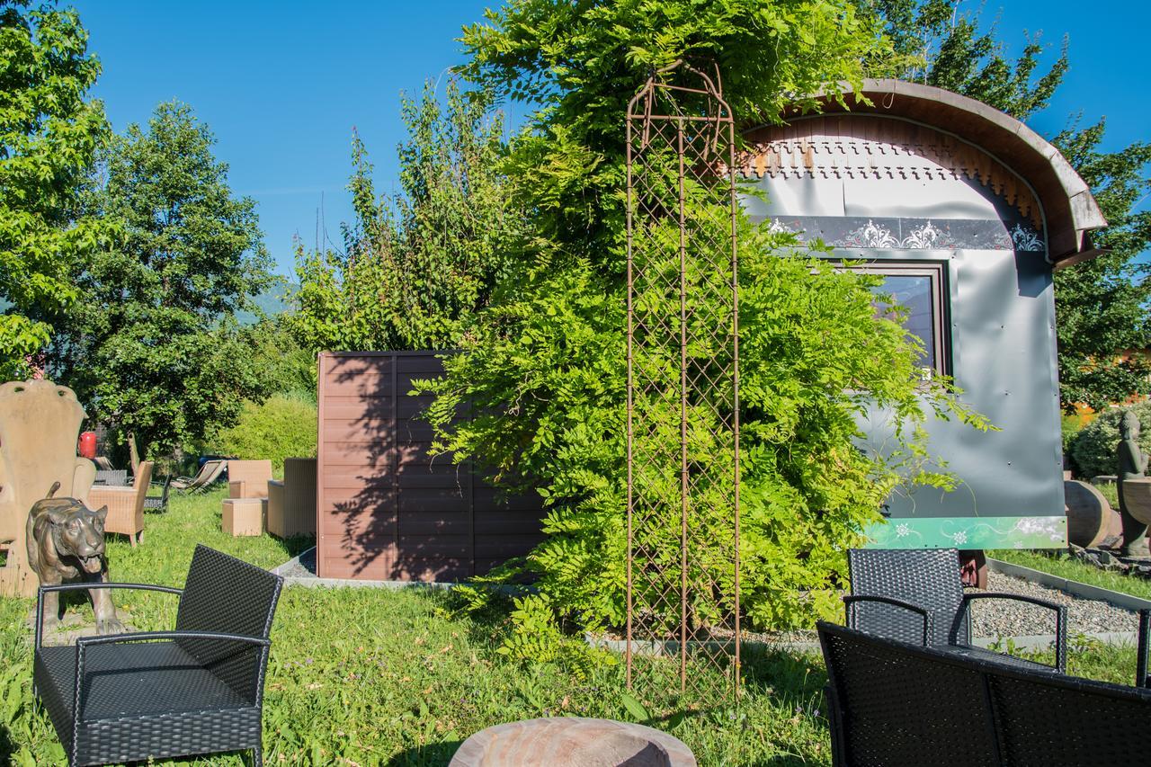 Crazy Lounge Bnb Aigle Exteriör bild